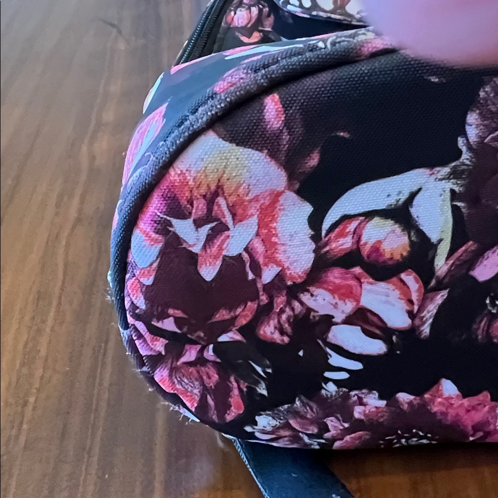 Baggallini Floral Black and Pink Women's Small Backpack Bag Purse - Picture 9 of 9